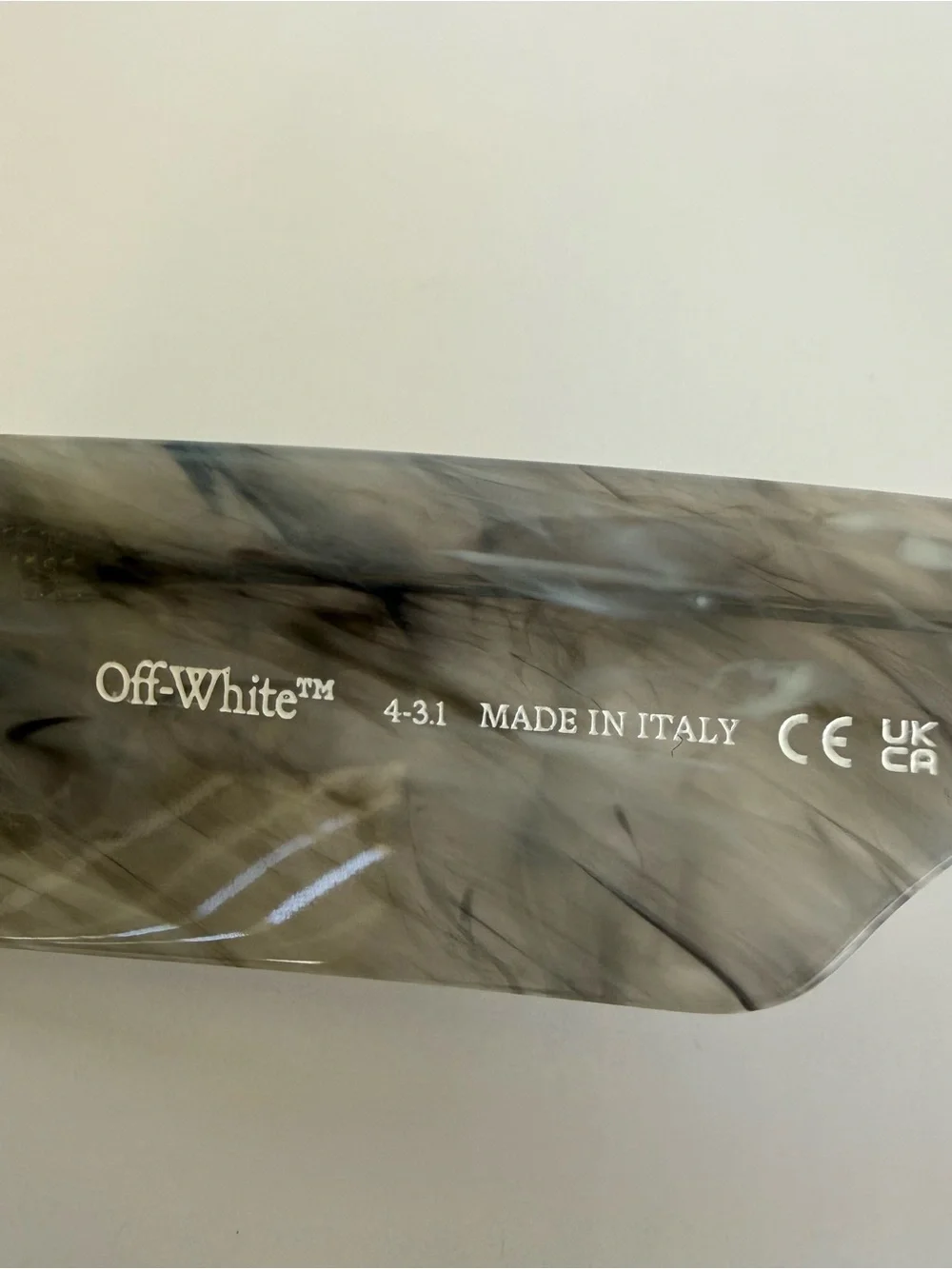 NEW!!! Off-White unisex sunglasses OERI097 0807 Authentic